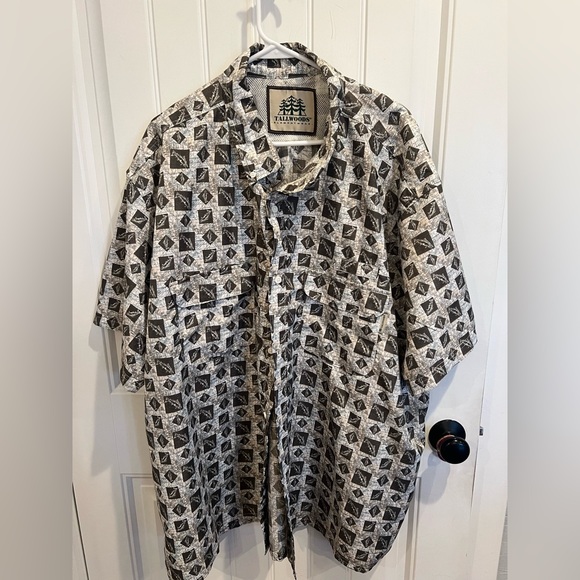 tallwoods Elementwear Other - Tallwoods Fish and Map Patterned Short Sleeve Button Shirt 4XL